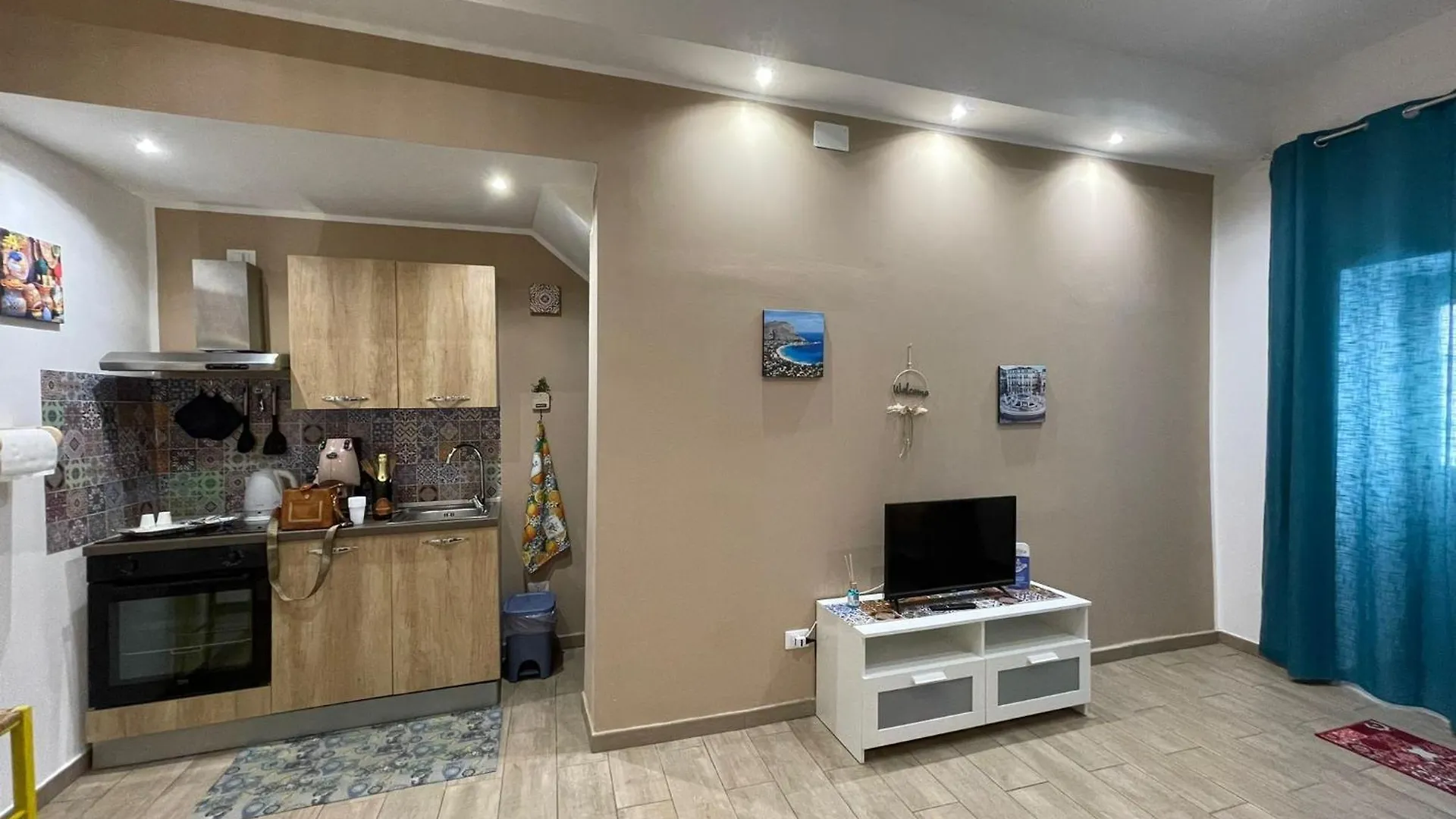 Ciuri Ciuri House Apartment Palermo 0*,  Italy